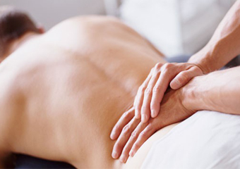 Nova recomendação indica massagem em vez de drogas para dor lombar