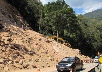 RJ-116 terá pare e siga por tempo indeterminado no Km 53, na serra entre Friburgo e Cachoeiras