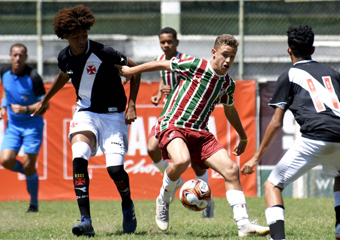 Futebol: Seleção brasileira Sub-15 convoca jogador de Friburgo