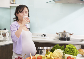 Falta de vitamina B12 na gravidez pode causar diabetes no bebê