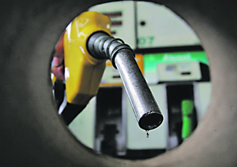 Petrobras anuncia aumento de 3% no preço médio da gasolina