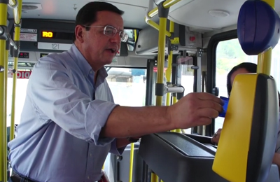 Friburgo: Prefeito divulga vídeo em ônibus e elogia integração