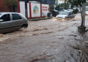 Friburgo: Chuva de Primavera volta a causar alagamentos de ruas