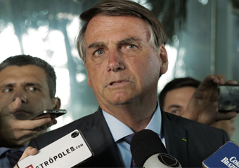 Salário mínimo será reajustado de R$ 1.039 para R$ 1.045 em fevereiro, anuncia Bolsonaro