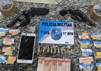 Friburgo: PM prende jovem na rua com 2 revólveres e drogas
