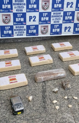 Friburgo: PM flagra Disk Drogas, apreende 9kg de drogas e prende 2