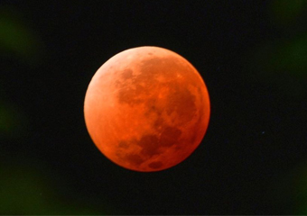 Eclipse lunar: “Superlua de sangue” será atração durante a madrugada desta segunda