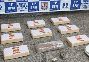 Friburgo: PM flagra Disk Drogas, apreende 9kg de drogas