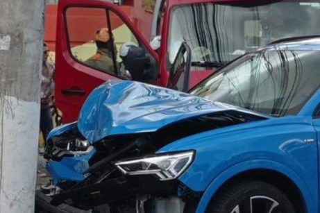 Friburgo: Veículos colidem em frente ao Clube de Xadrez : Nova Friburgo em  Foco – Portal de Notícias